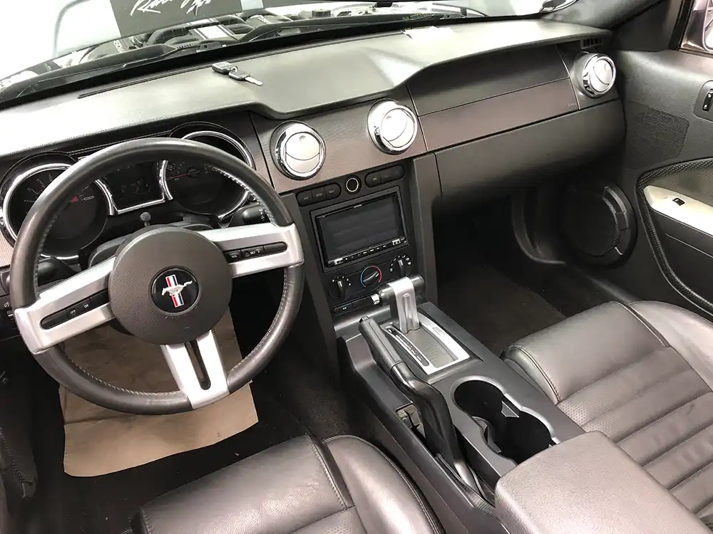 Custom Audio bilstereo monteringsbilleder Ford Mustang