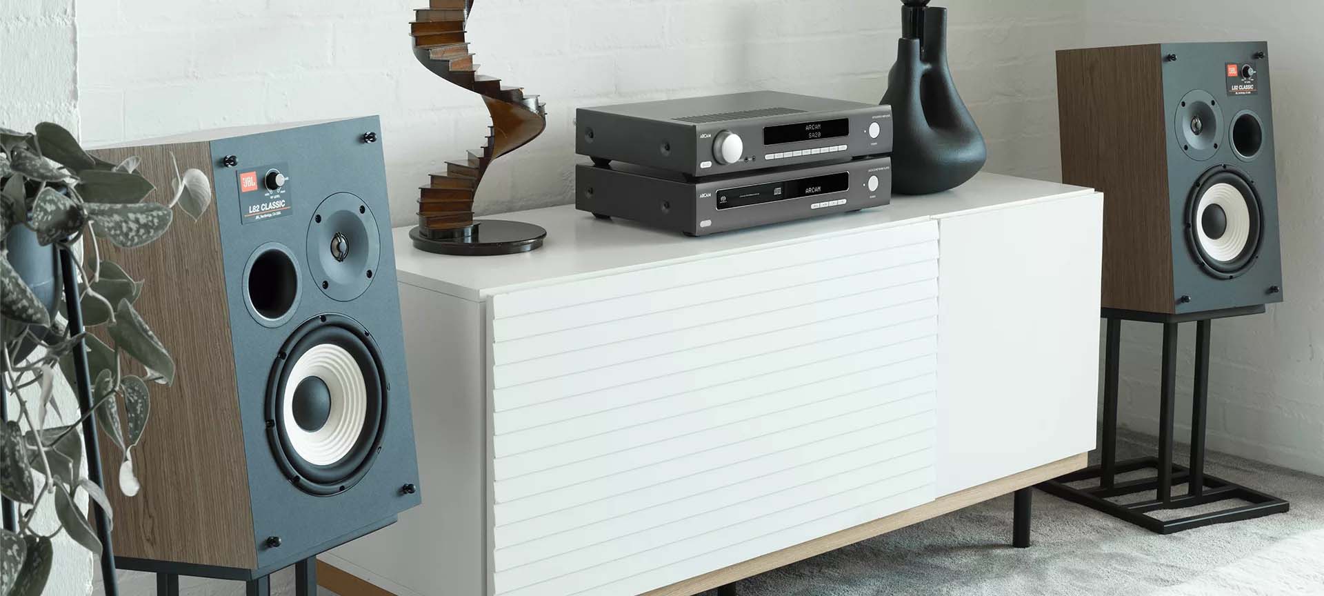Monitor audio