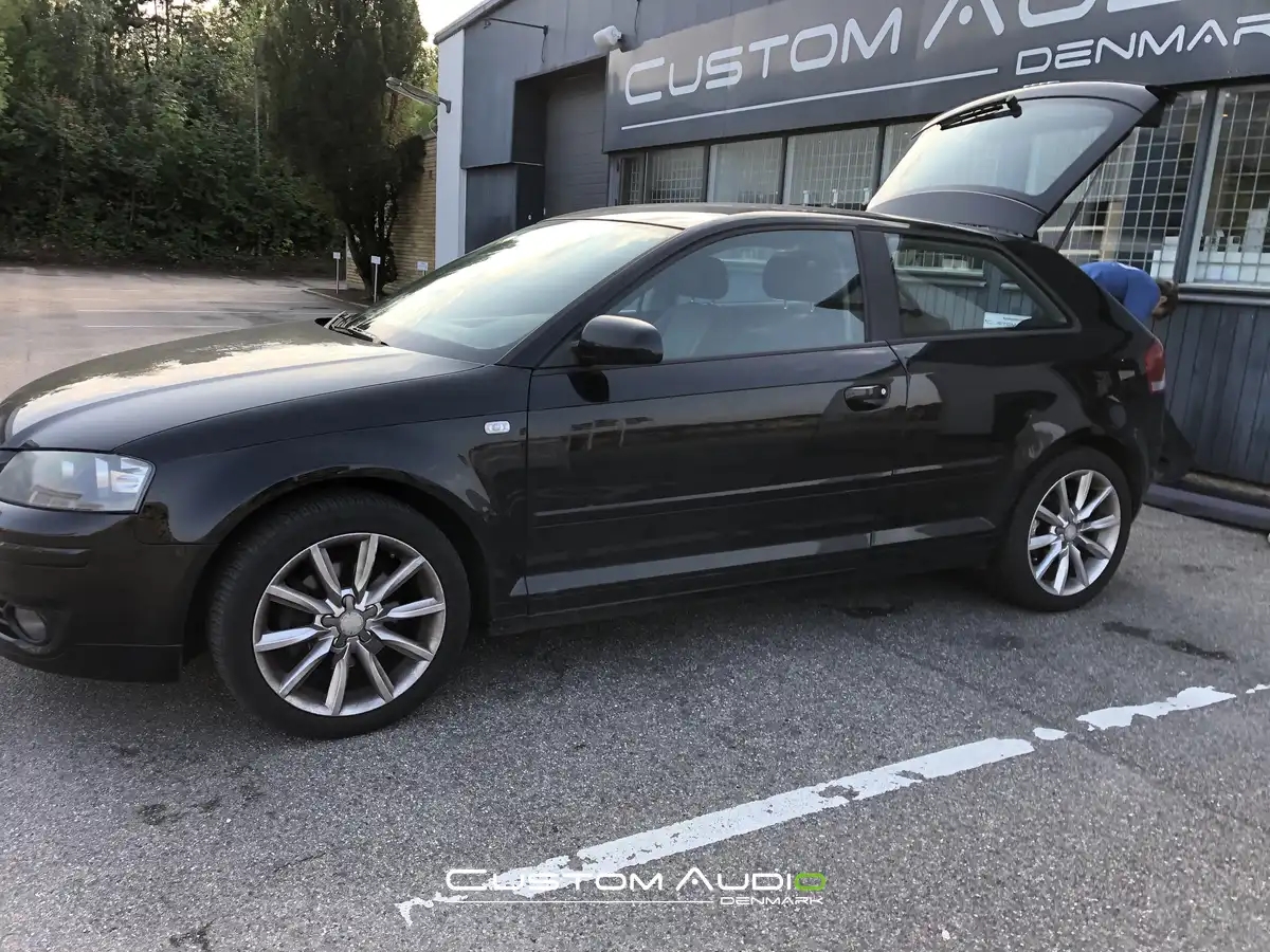 Audi A3 subwoofer opgradering
