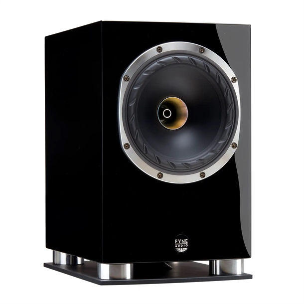 Fyne Audio F500SP Kompakt højttaler i Piano sort Profil forside/front uden højttalergitter