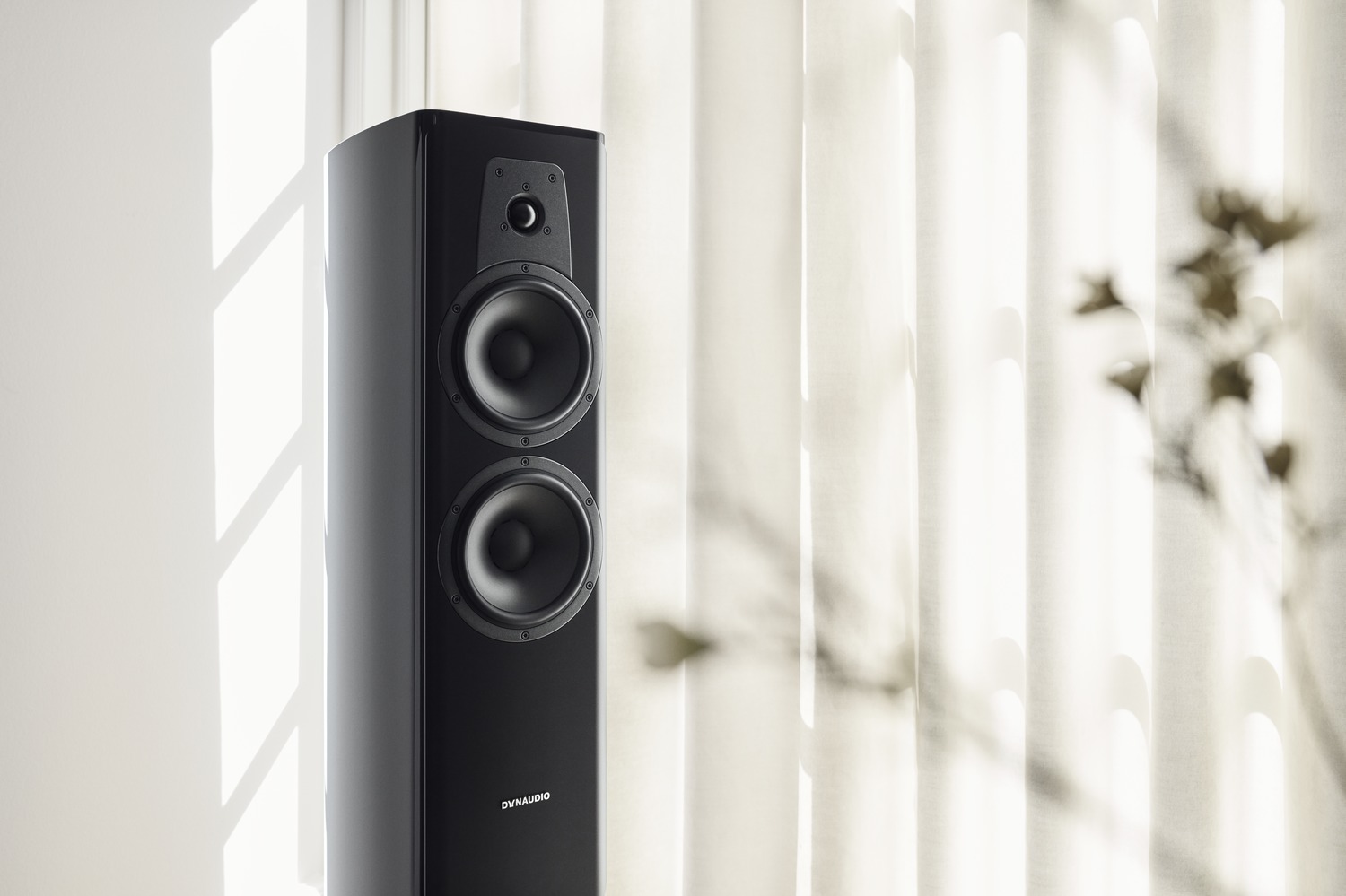 dynaudio-contour-30i-lifestyle