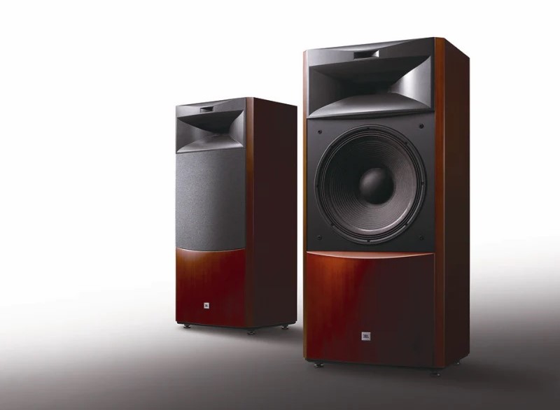 jbl-s4700-lifestyle