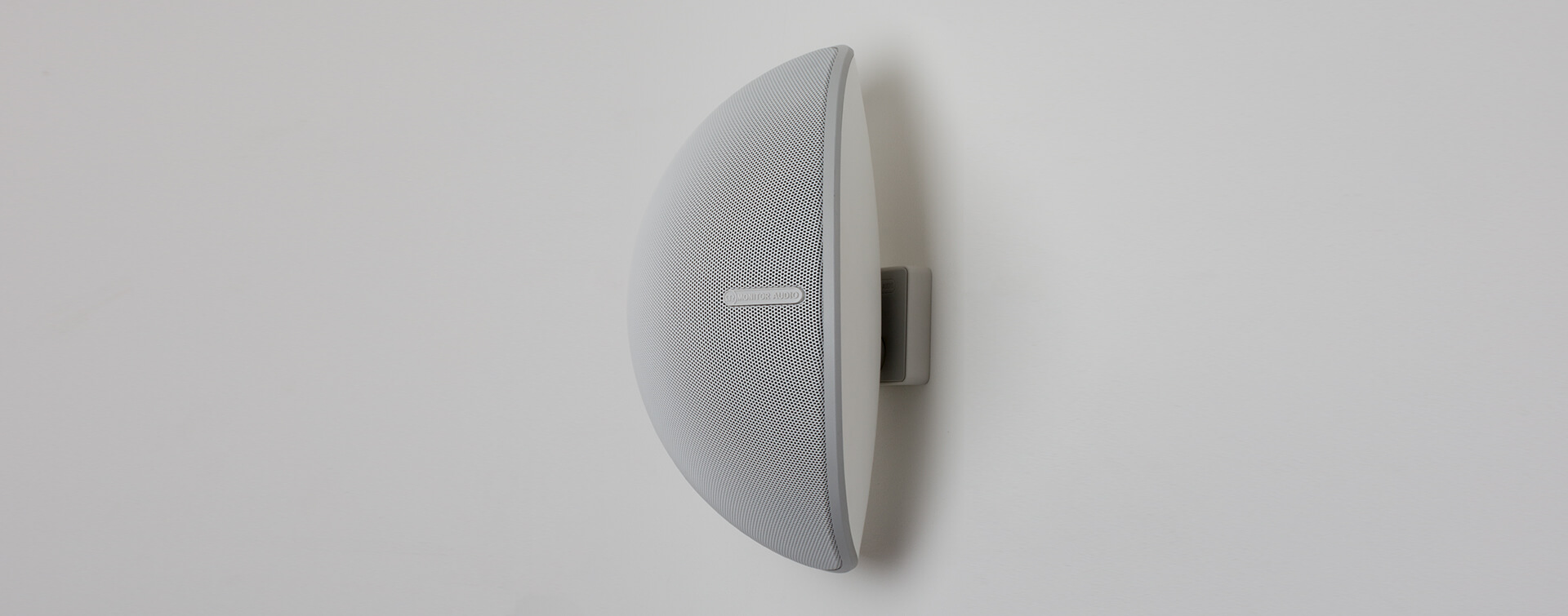 monitor-audio-v-mount-lifestyle
